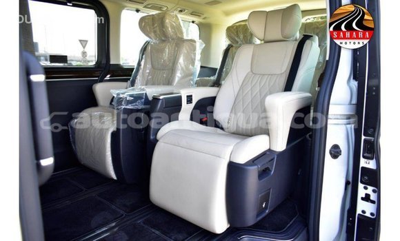 Buy Import Toyota Granvia White Car in Import - Dubai in Antigua Buy Import Toyota Granvia White Car in Import - Dubai in Antigua