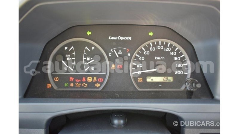 Big with watermark toyota land cruiser antigua import dubai 1643