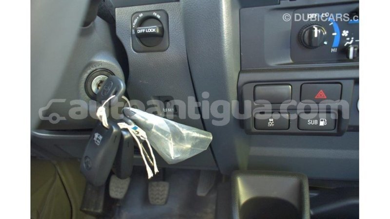 Big with watermark toyota land cruiser antigua import dubai 1643