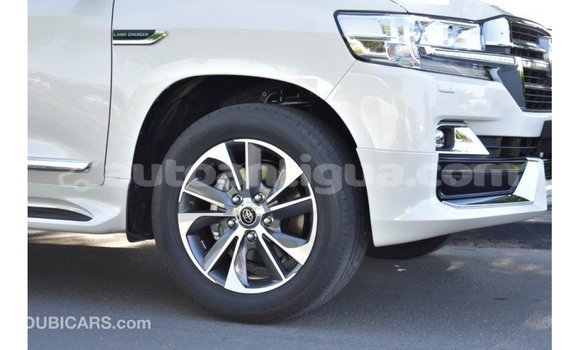 Buy Import Toyota Land Cruiser White Car in Import - Dubai in Antigua Buy Import Toyota Land Cruiser White Car in Import - Dubai in Antigua
