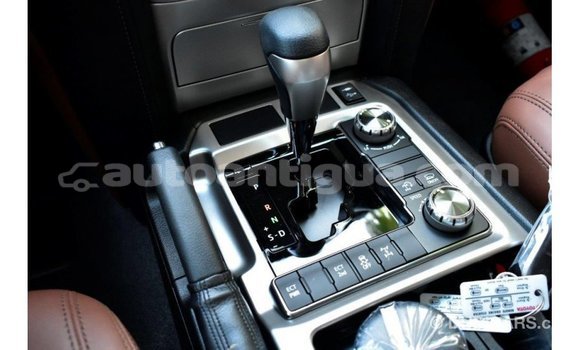 Buy Import Toyota Land Cruiser White Car in Import - Dubai in Antigua Buy Import Toyota Land Cruiser White Car in Import - Dubai in Antigua