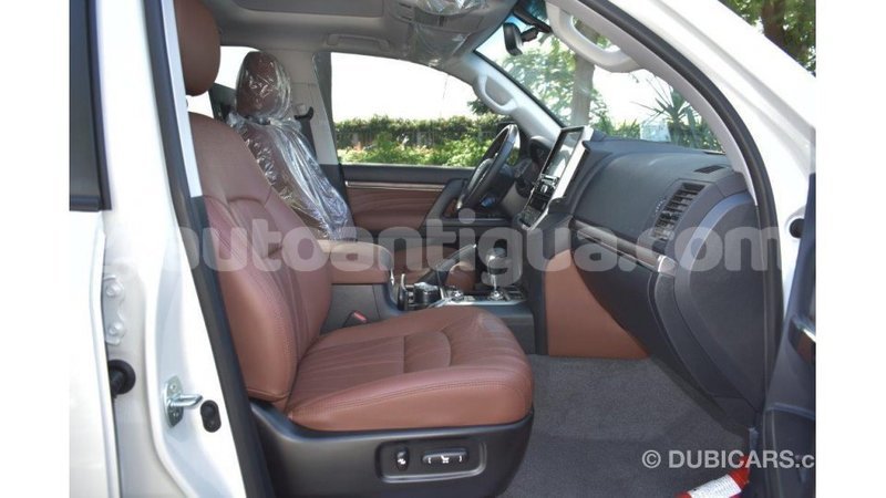 Big with watermark toyota land cruiser antigua import dubai 1645
