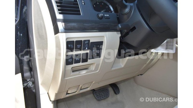 Big with watermark toyota land cruiser antigua import dubai 1646