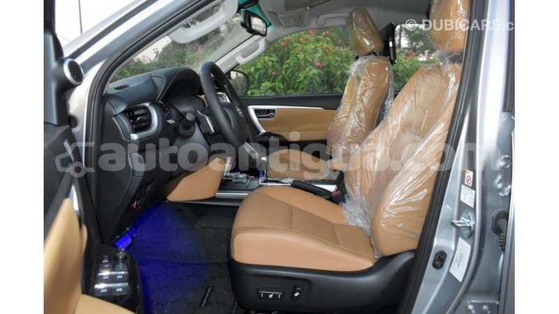 Big with watermark toyota fortuner antigua import dubai 1647