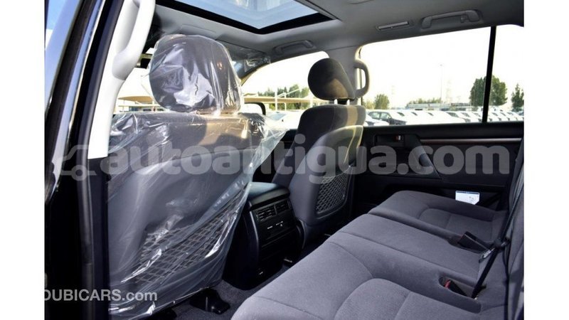 Big with watermark toyota land cruiser antigua import dubai 1649