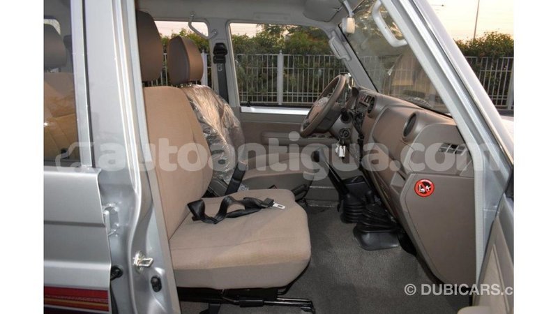 Big with watermark toyota land cruiser antigua import dubai 1650
