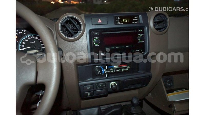 Big with watermark toyota land cruiser antigua import dubai 1650