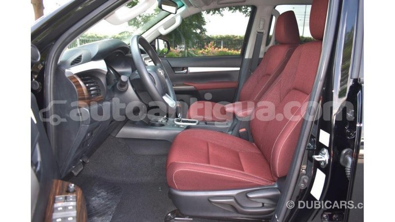 Big with watermark toyota hilux antigua import dubai 1651