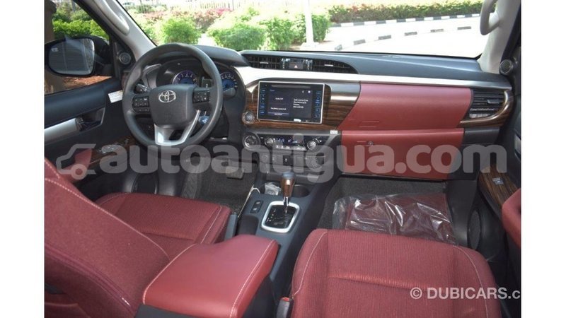 Big with watermark toyota hilux antigua import dubai 1651