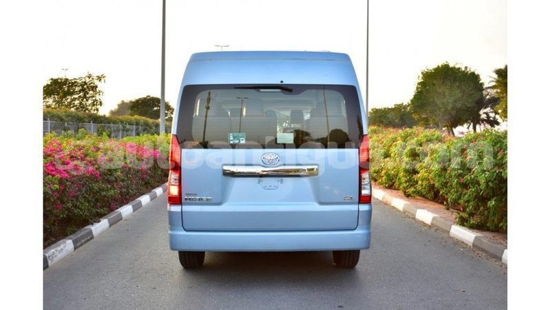 Big with watermark toyota hiace antigua import dubai 1652