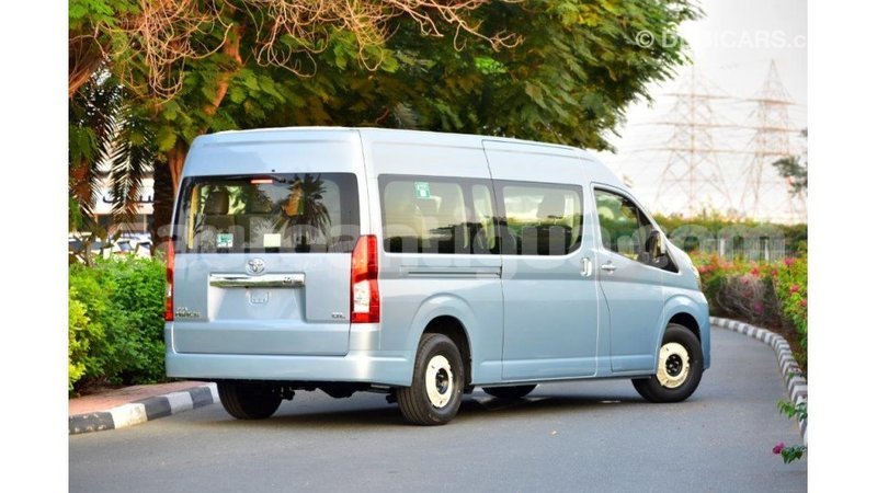 Big with watermark toyota hiace antigua import dubai 1652