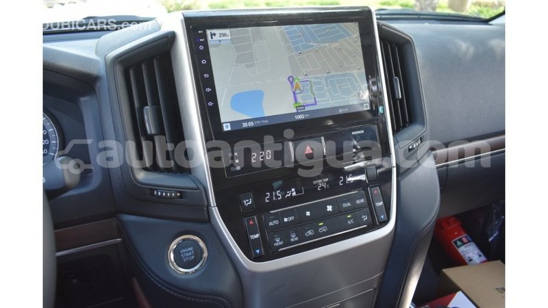 Big with watermark toyota land cruiser antigua import dubai 1653