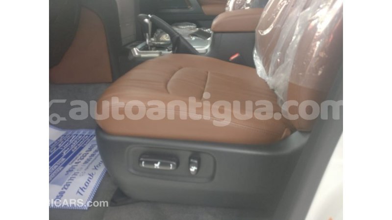 Big with watermark toyota land cruiser antigua import dubai 1653