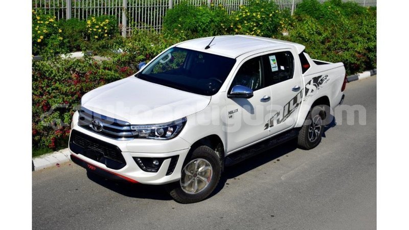 Big with watermark toyota hilux antigua import dubai 1656