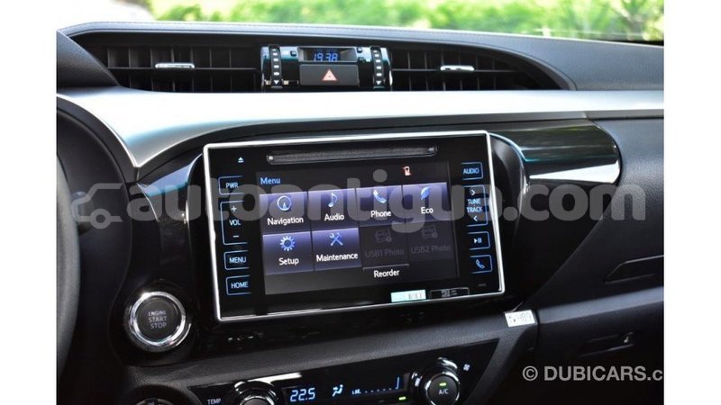 Big with watermark toyota hilux antigua import dubai 1656