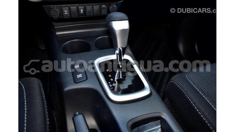 Big with watermark toyota hilux antigua import dubai 1656