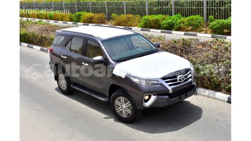 Big with watermark toyota fortuner antigua import dubai 1657