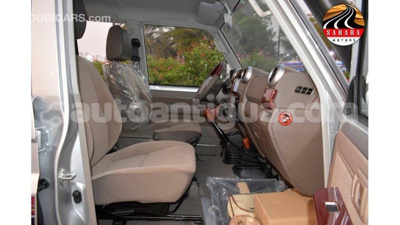Big with watermark toyota land cruiser antigua import dubai 1660