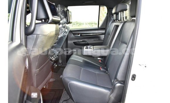 Buy Import Toyota Hilux White Car in Import - Dubai in Antigua Buy Import Toyota Hilux White Car in Import - Dubai in Antigua