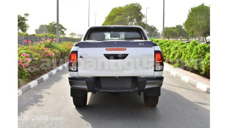 Big with watermark toyota hilux antigua import dubai 1661