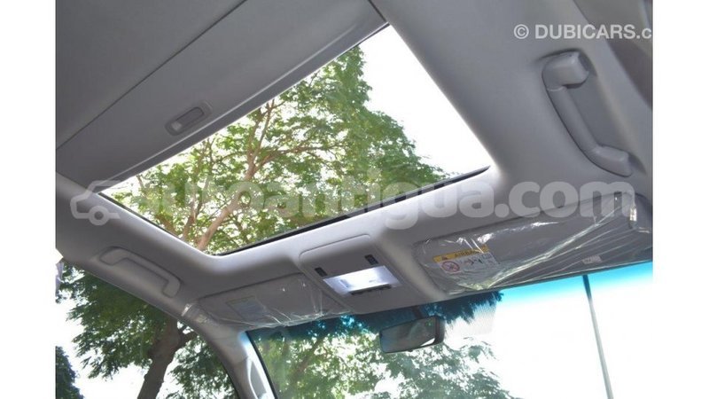 Big with watermark toyota land cruiser antigua import dubai 1663