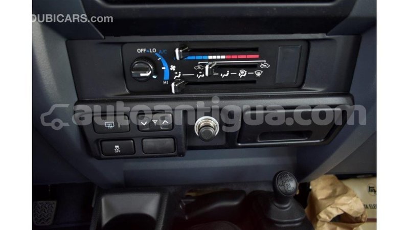 Big with watermark toyota land cruiser antigua import dubai 1667