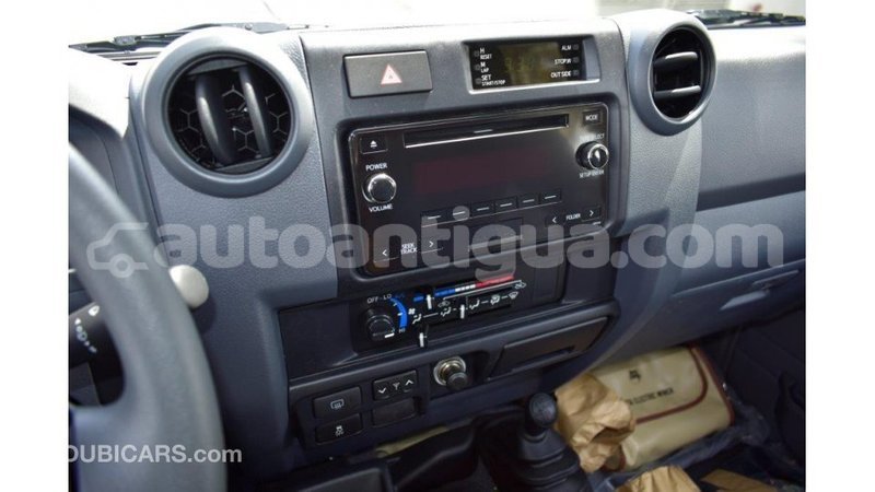 Big with watermark toyota land cruiser antigua import dubai 1667