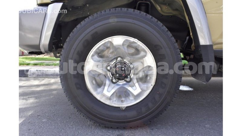 Big with watermark toyota land cruiser antigua import dubai 1667