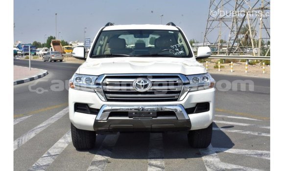 Buy Import Toyota Land Cruiser White Car in Import - Dubai in Antigua Buy Import Toyota Land Cruiser White Car in Import - Dubai in Antigua