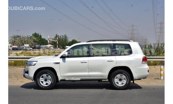 Buy Import Toyota Land Cruiser White Car in Import - Dubai in Antigua Buy Import Toyota Land Cruiser White Car in Import - Dubai in Antigua