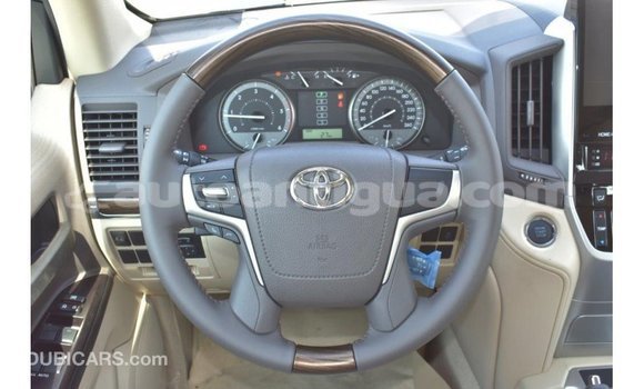 Buy Import Toyota Land Cruiser White Car in Import - Dubai in Antigua Buy Import Toyota Land Cruiser White Car in Import - Dubai in Antigua