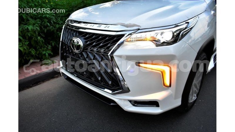Big with watermark toyota fortuner antigua import dubai 1669