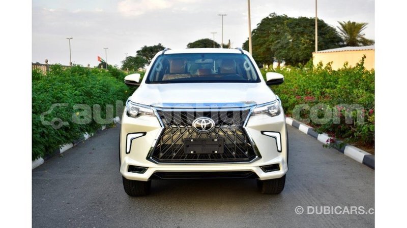 Big with watermark toyota fortuner antigua import dubai 1669