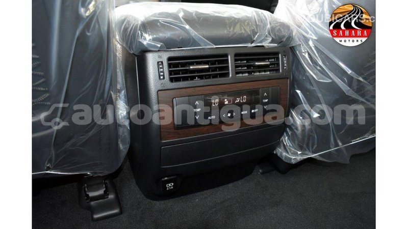 Big with watermark toyota land cruiser antigua import dubai 1670