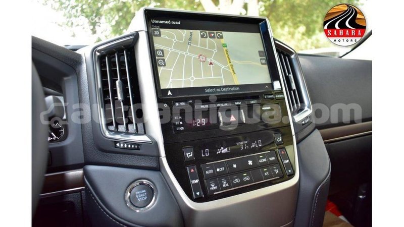 Big with watermark toyota land cruiser antigua import dubai 1670