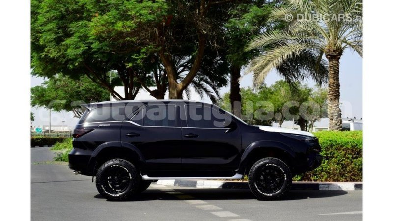 Big with watermark toyota fortuner antigua import dubai 1671