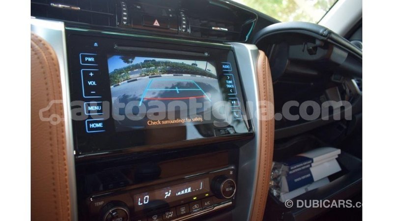 Big with watermark toyota fortuner antigua import dubai 1671