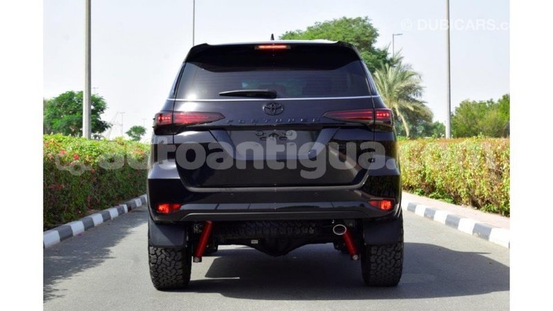 Big with watermark toyota fortuner antigua import dubai 1671