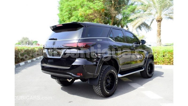 Big with watermark toyota fortuner antigua import dubai 1671