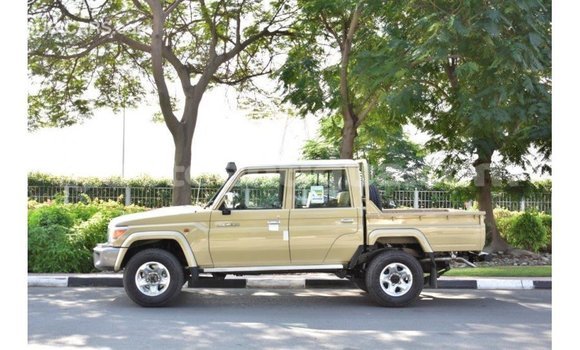 Buy Import Toyota Land Cruiser Beige Car in Import - Dubai in Antigua Buy Import Toyota Land Cruiser Beige Car in Import - Dubai in Antigua