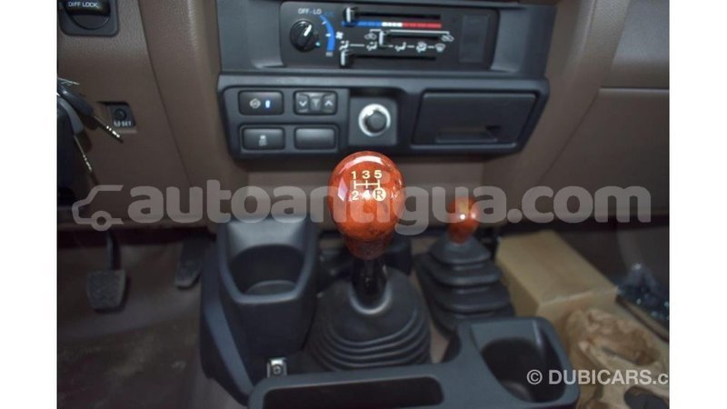 Big with watermark toyota land cruiser antigua import dubai 1673