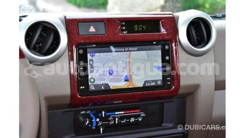 Big with watermark toyota land cruiser antigua import dubai 1673