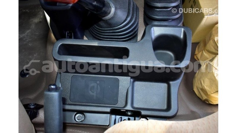 Big with watermark toyota land cruiser antigua import dubai 1673