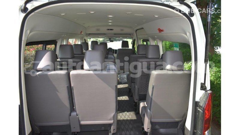 Big with watermark toyota hiace antigua import dubai 1679