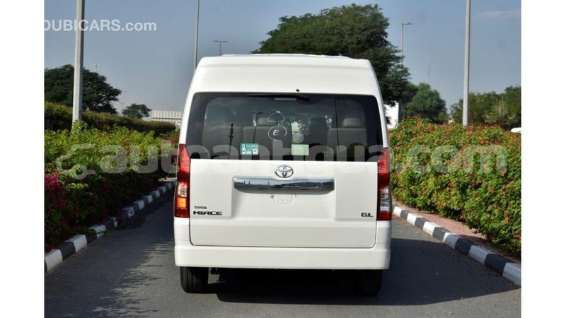 Big with watermark toyota hiace antigua import dubai 1679