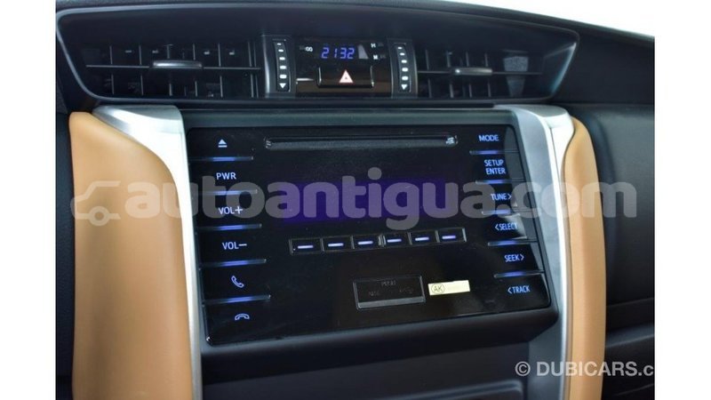 Big with watermark toyota fortuner antigua import dubai 1681