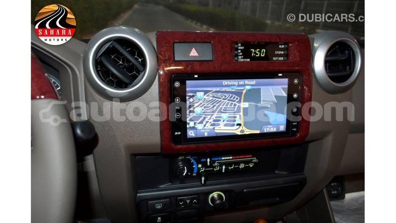 Big with watermark toyota land cruiser antigua import dubai 1682