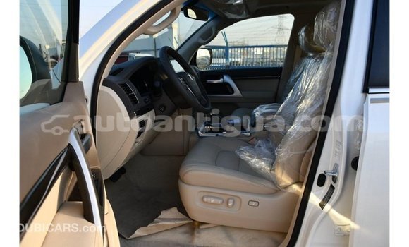 Buy Import Toyota Land Cruiser White Car in Import - Dubai in Antigua Buy Import Toyota Land Cruiser White Car in Import - Dubai in Antigua