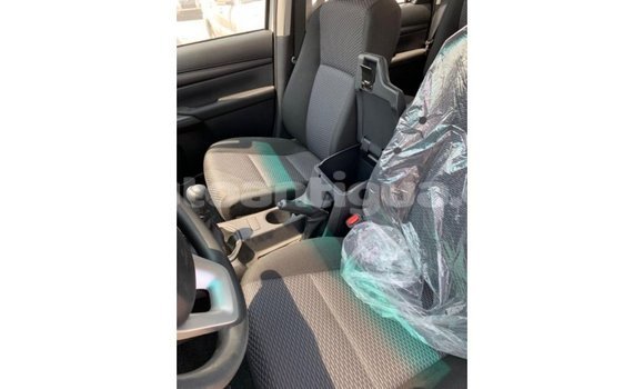 Buy Import Toyota Hilux White Car in Import - Dubai in Antigua Buy Import Toyota Hilux White Car in Import - Dubai in Antigua