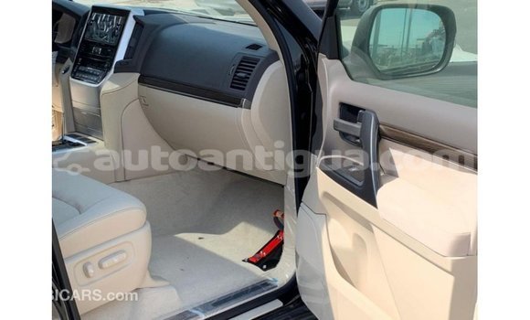 Buy Import Toyota Land Cruiser Black Car in Import - Dubai in Antigua Buy Import Toyota Land Cruiser Black Car in Import - Dubai in Antigua